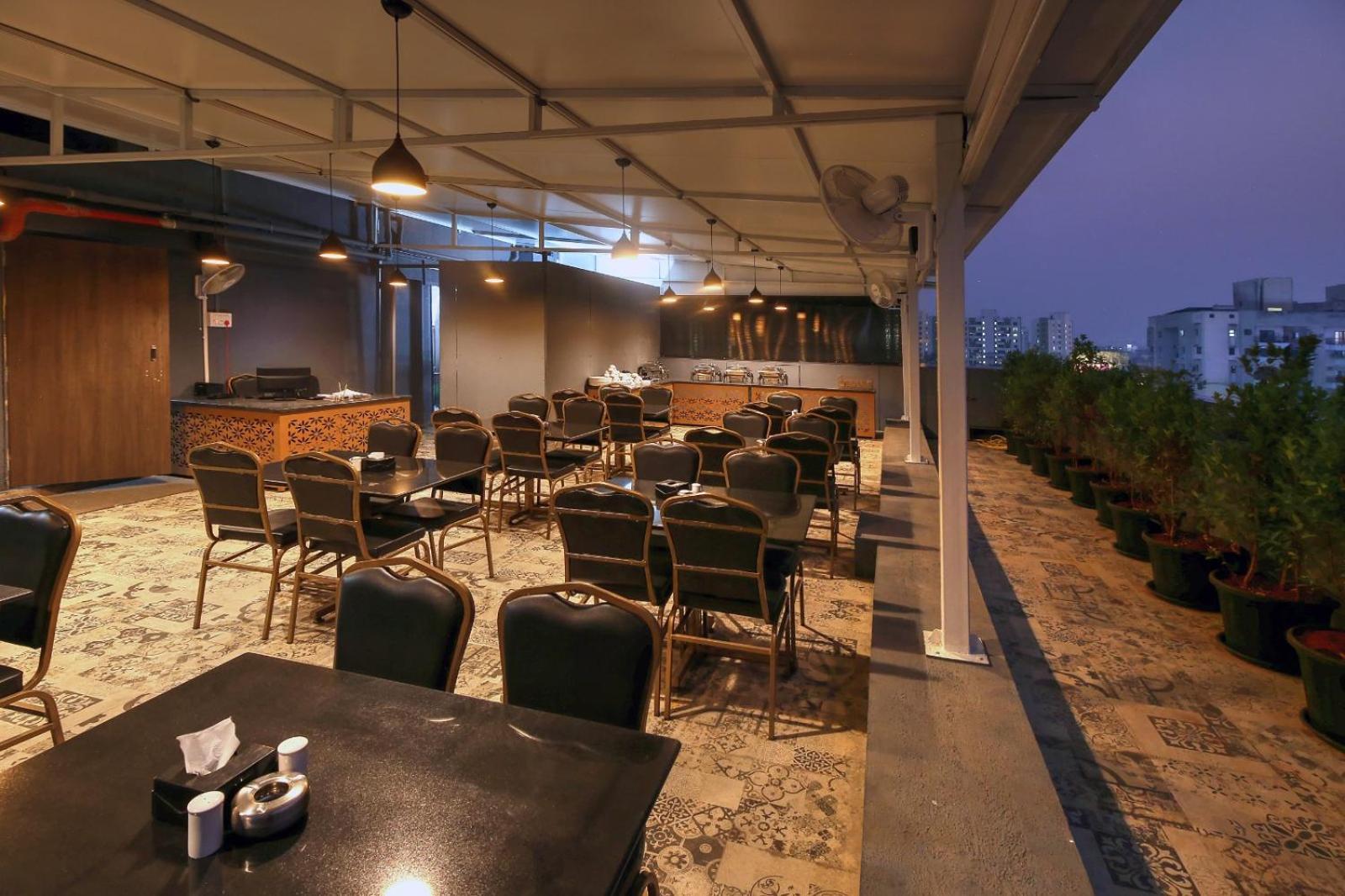 Magnus Fortune House Business Hotel , Magarpatta Mundhva Esterno foto