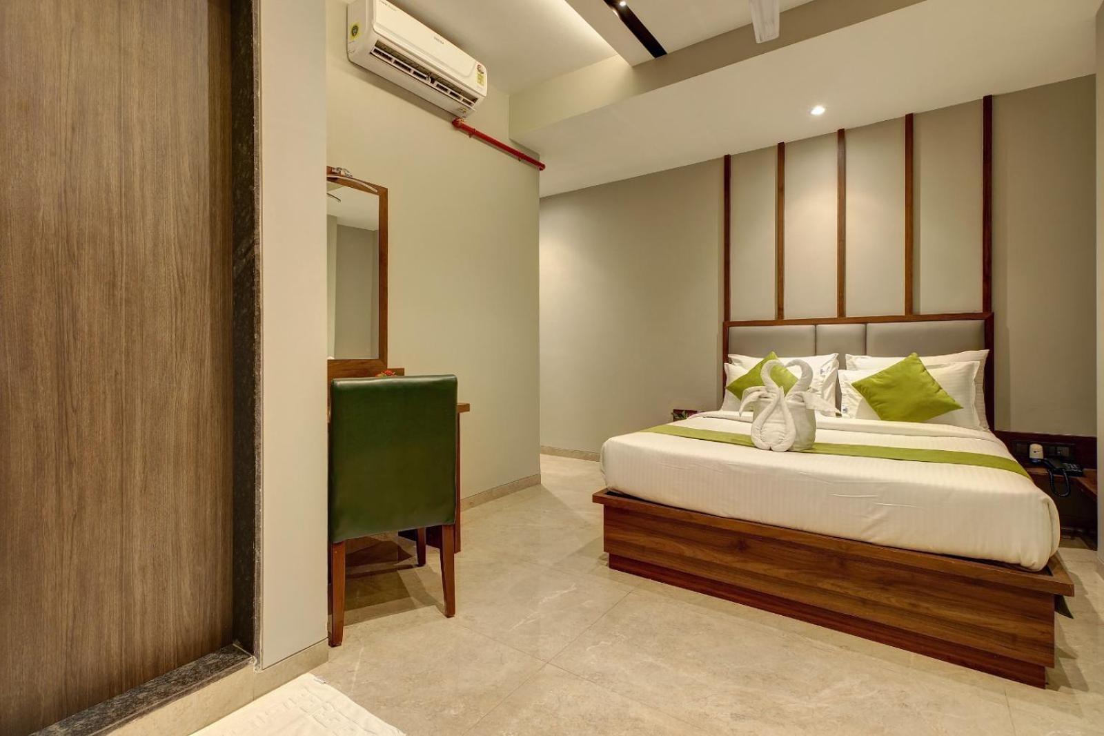 Magnus Fortune House Business Hotel , Magarpatta Mundhva Esterno foto