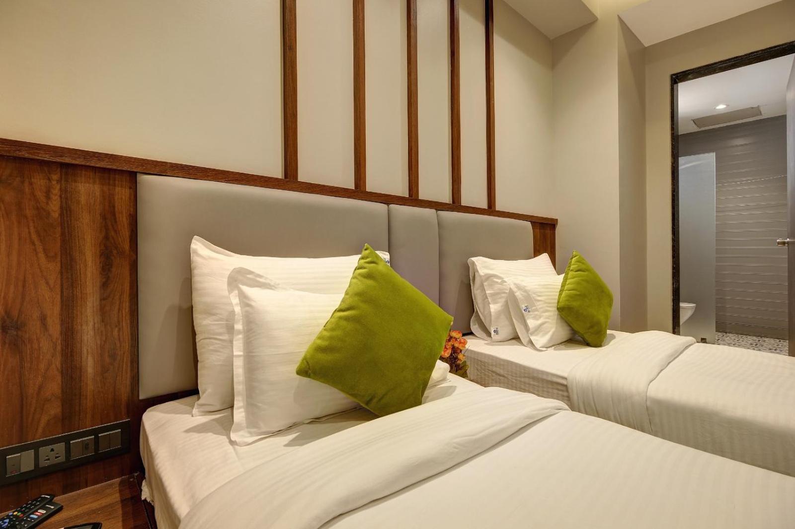 Magnus Fortune House Business Hotel , Magarpatta Mundhva Esterno foto