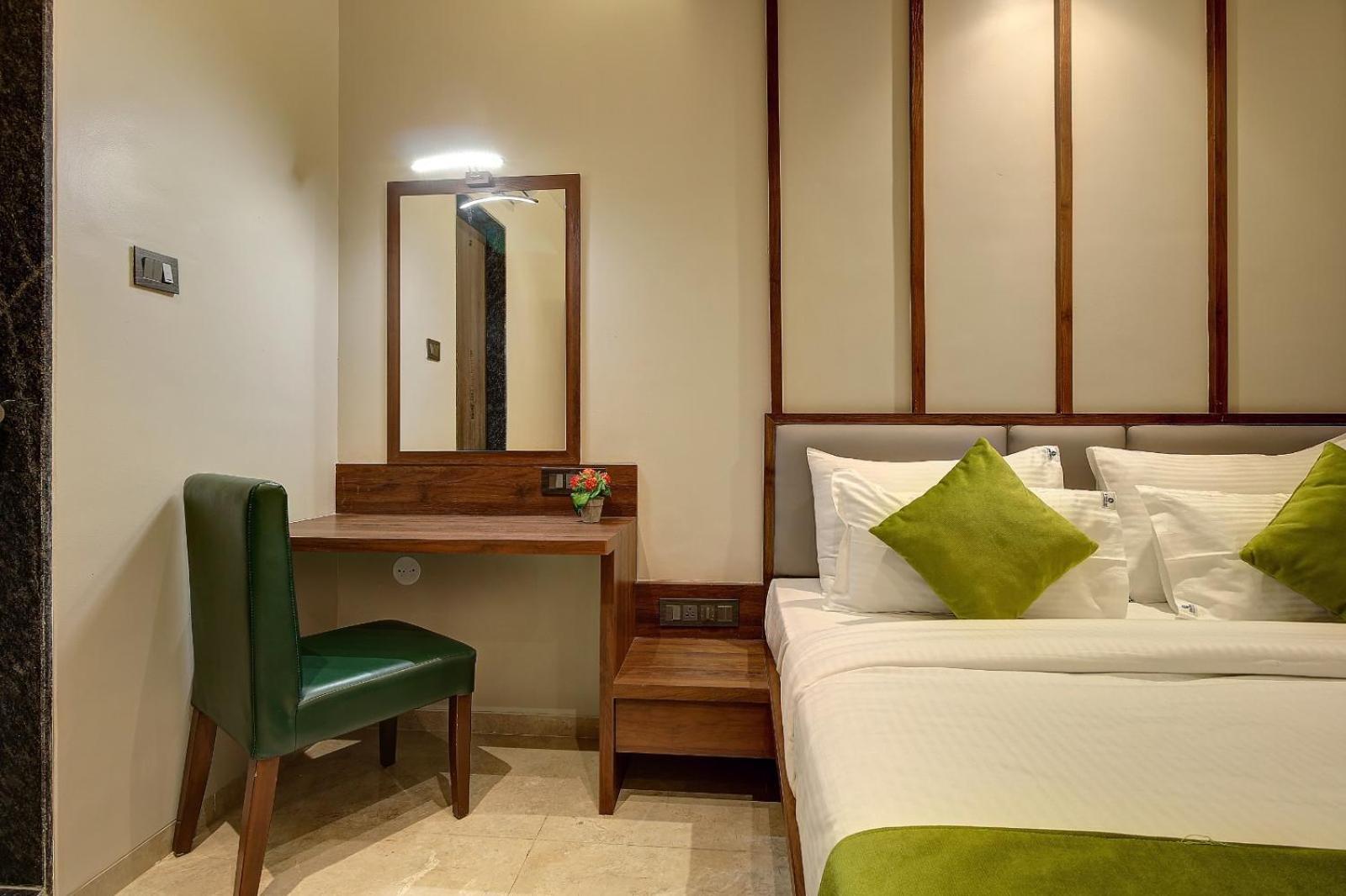 Magnus Fortune House Business Hotel , Magarpatta Mundhva Esterno foto